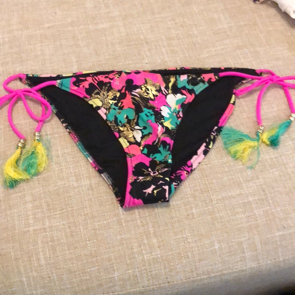 Victoria’s Secret bikini bottom